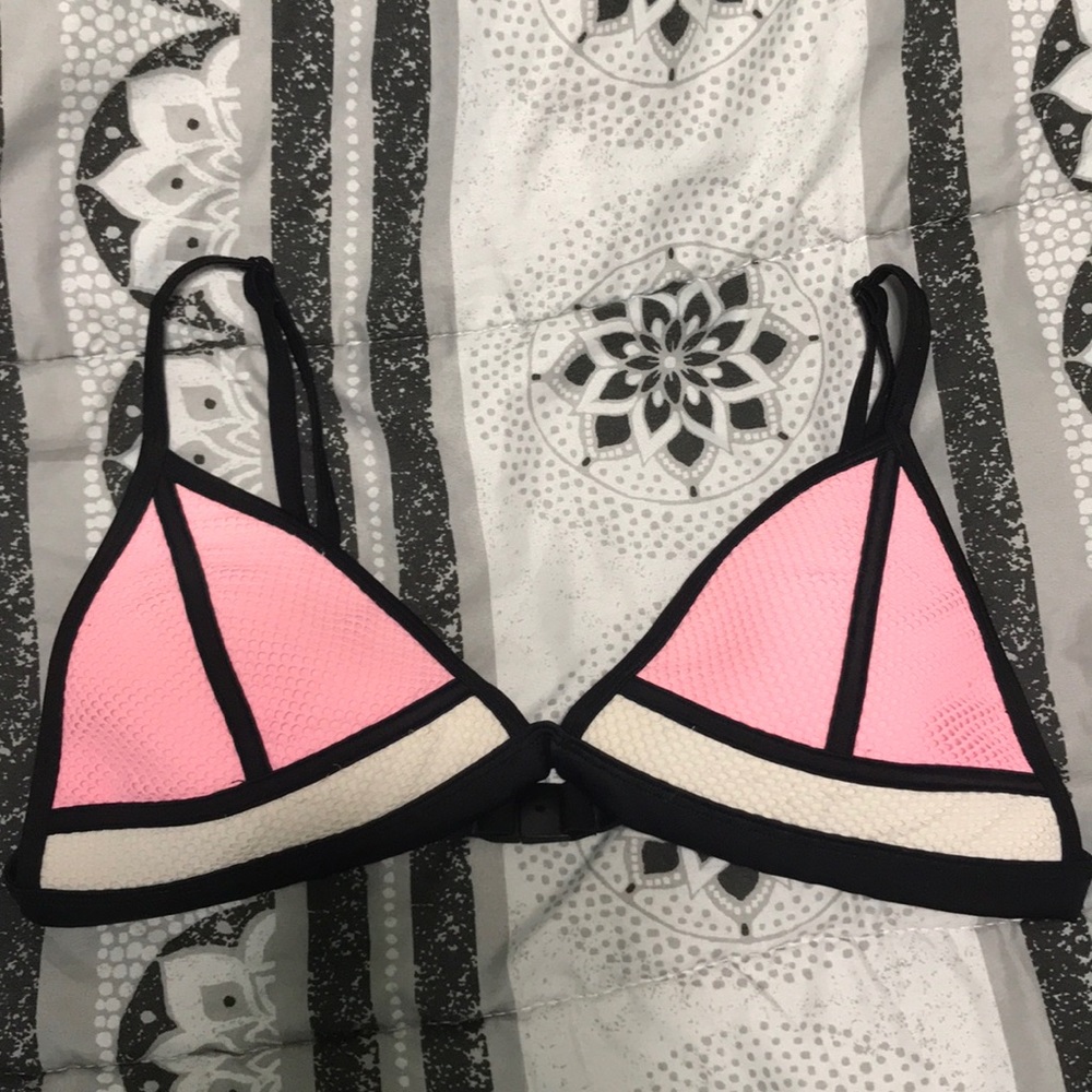 Triangl bikini top